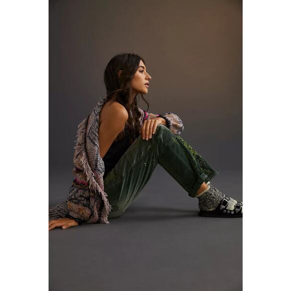 Pilcro for Anthroplogie Velvet Green Emroidered The Wanderer Pants - Picture 3 of 14